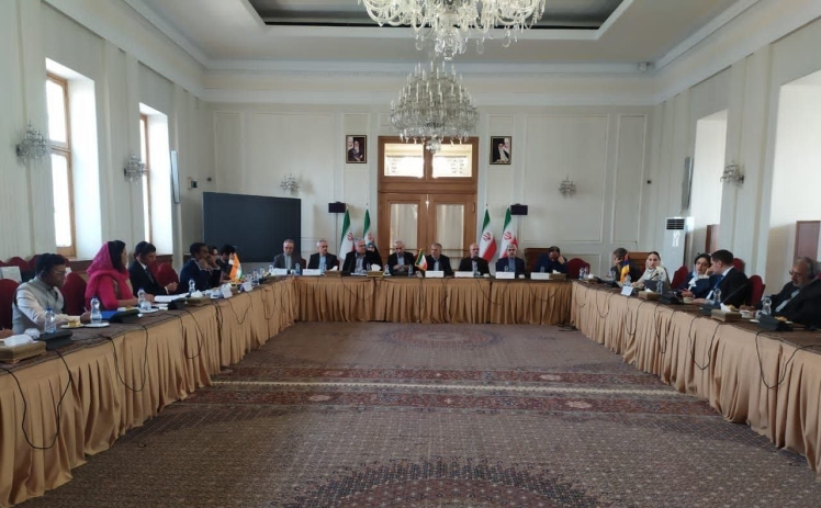 جابجایی تیرهای برق در معابر روستایی بیش از اجرای پروژهای عمرانی / هماهنگی دستگاها برای خدمات رسانی بهتر به روستاییان