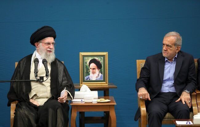دیدار رئیس جمهور پزشکیان با رهبر انقلاب قبل از سفر به نیویورک