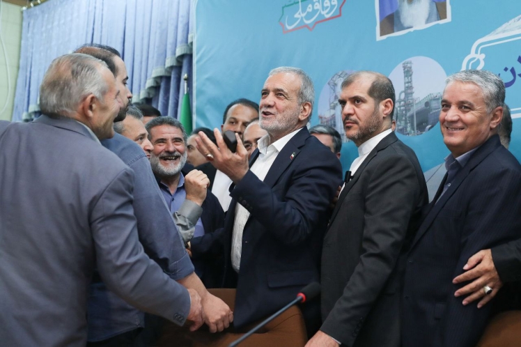 رئیس جمهور اردبیل را به مقصد تهران ترک کرد