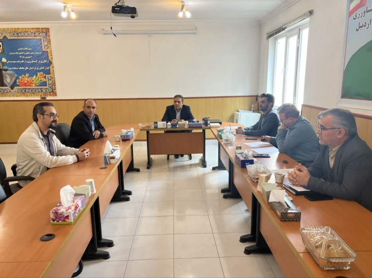 برگزاری جلسه کمیته مسئولین واحدهای تولیدی دام و طیور 